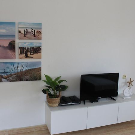 Bungalow With 2 Bedrooms And Roof Terrace In The Center Of La Zenia. Free Wifi. โอริอุเอลา ภายนอก รูปภาพ