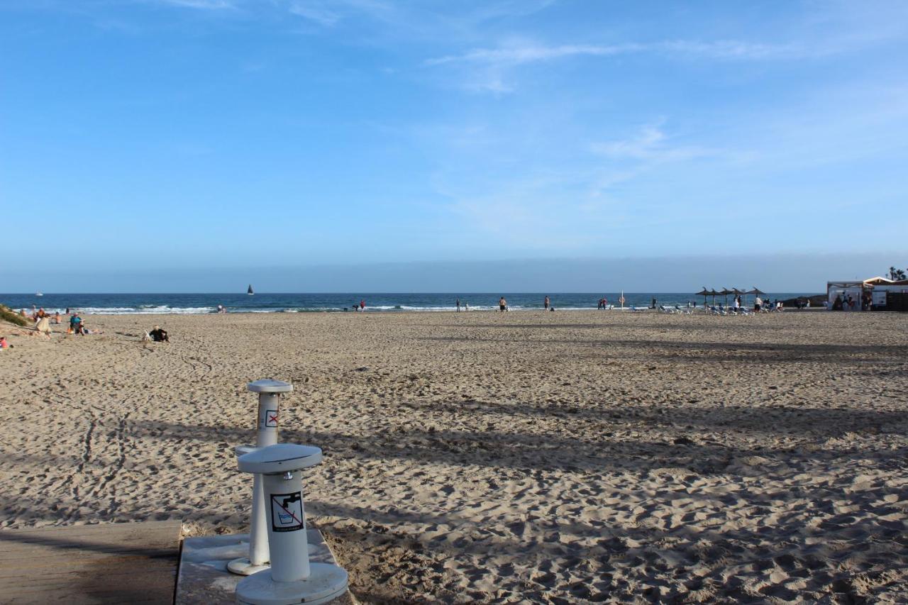Bungalow With 2 Bedrooms And Roof Terrace In The Center Of La Zenia. Free Wifi. โอริอุเอลา ภายนอก รูปภาพ