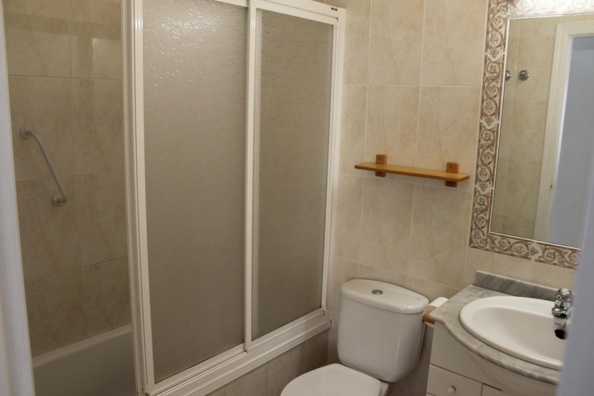 Bungalow With 2 Bedrooms And Roof Terrace In The Center Of La Zenia. Free Wifi. โอริอุเอลา ภายนอก รูปภาพ