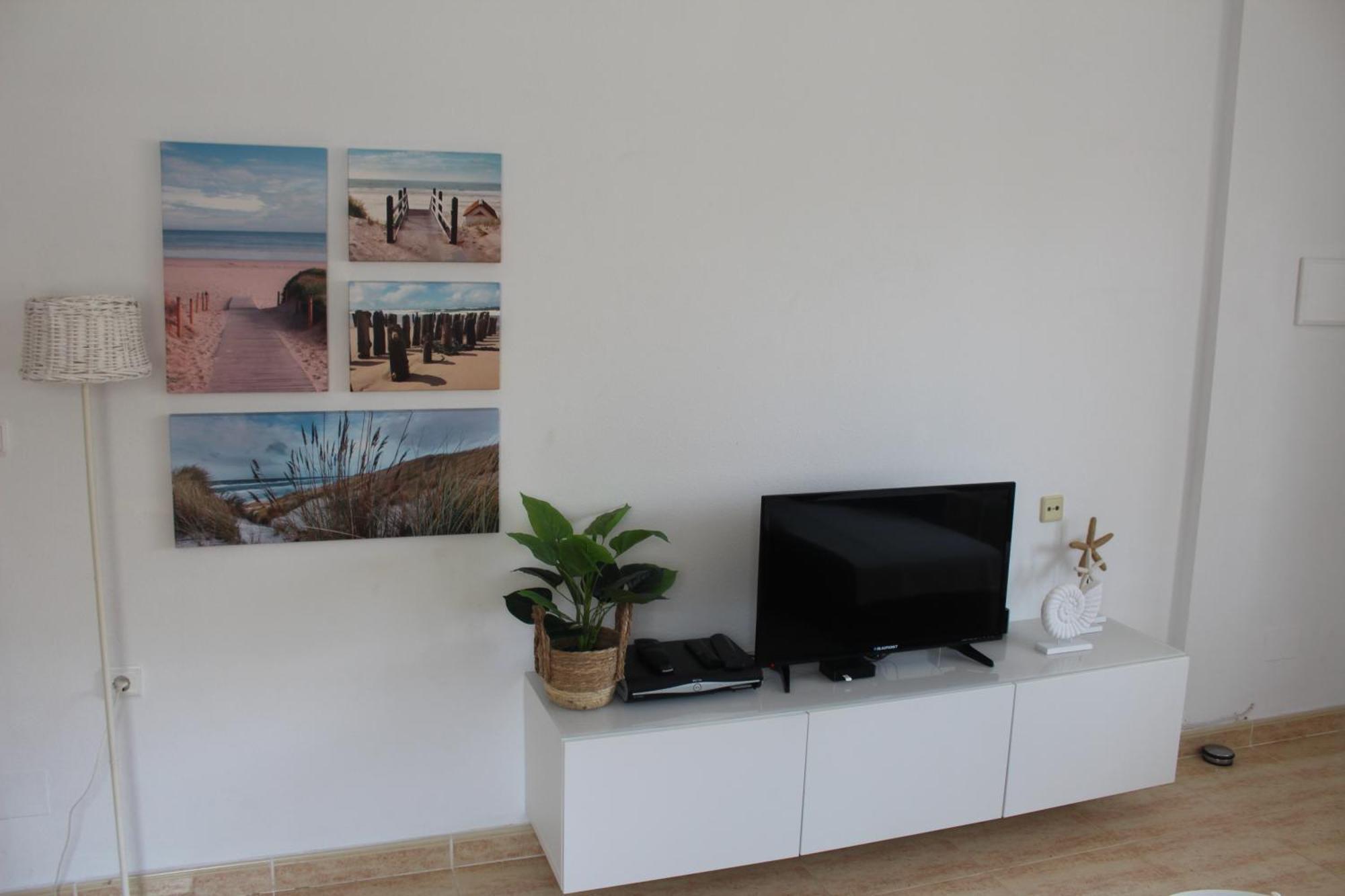 Bungalow With 2 Bedrooms And Roof Terrace In The Center Of La Zenia. Free Wifi. โอริอุเอลา ภายนอก รูปภาพ